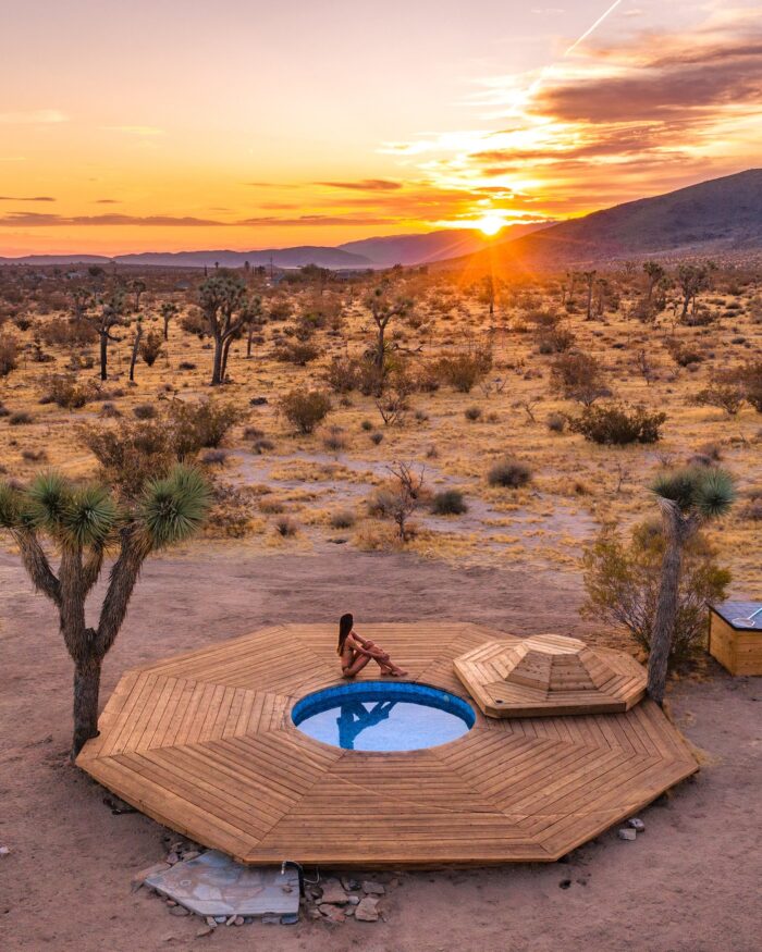 joshua-tree-airbnb-pool-sunrise sunrise at pool in joshua tree