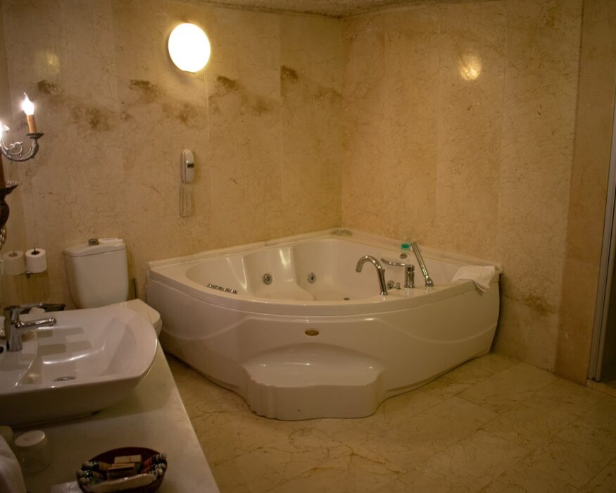 museum-hotel-bathroom museum hotel bathroom