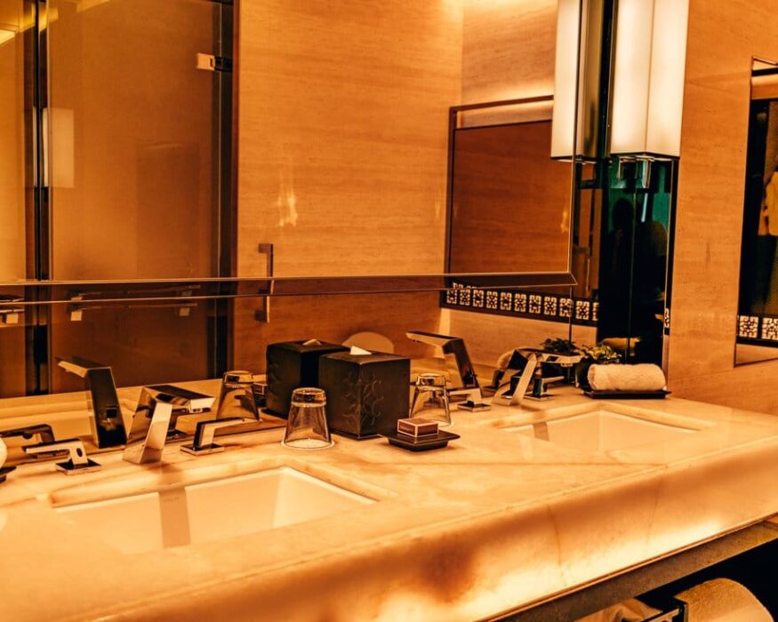 ritz-carlton-hong-kong-bathroom-2 ritz carlton hong kong