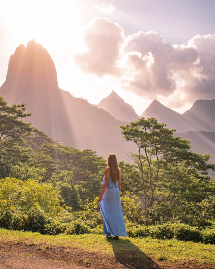 moorea-belvedere-lookout-sunbeams moorea adventure