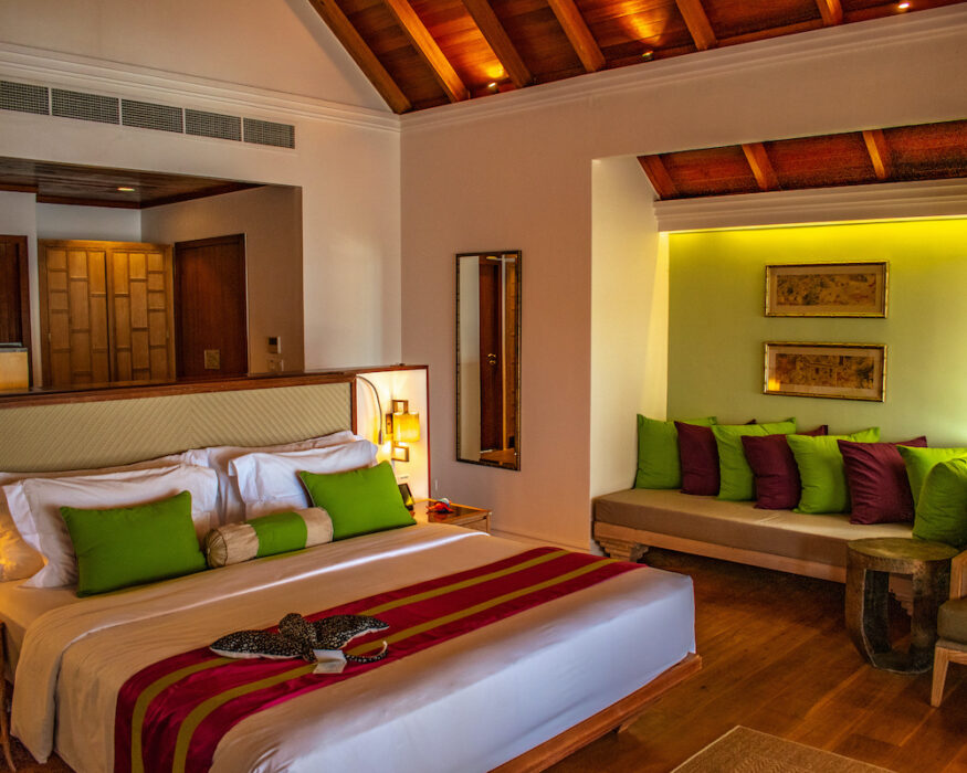dusit-thani-maldives-room dusit-thani-maldives-room