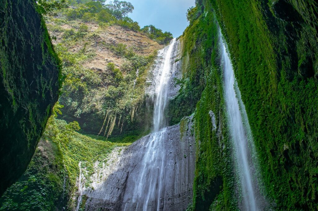 east-java-madakaripura-waterfall