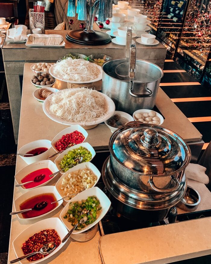 ritz-carlton-hong-kong-breakfast-asian ritz carlton breakfast