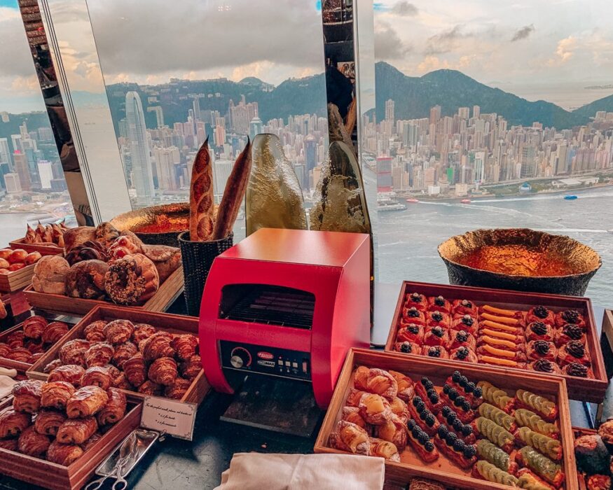 ritz-carlton-hong-kong-bread breakfast variation breads
