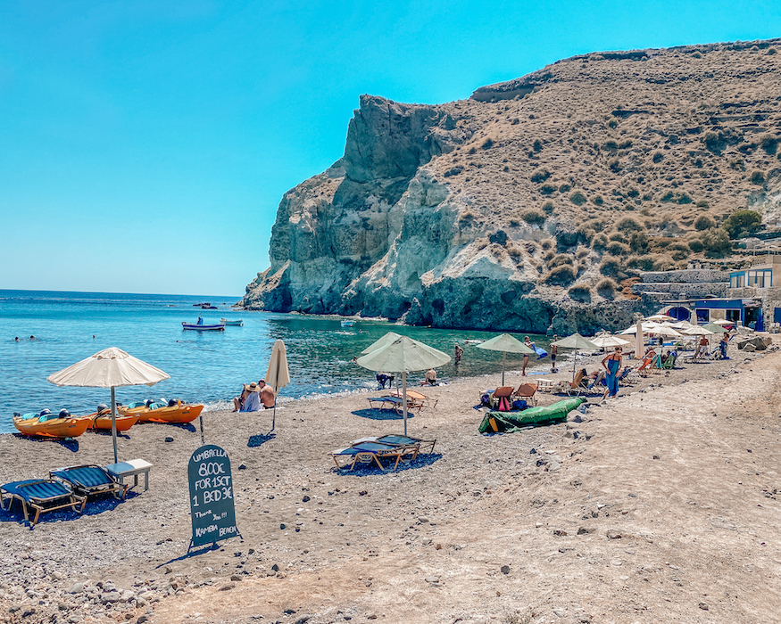 Kambia-beach-photo-spots-santorini