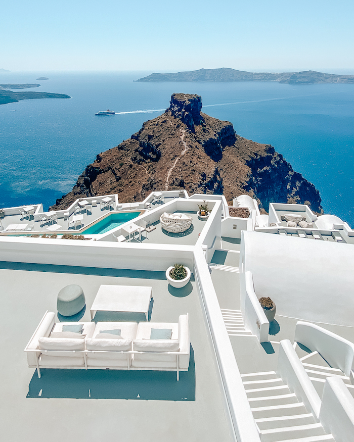 Skaros-rock-santorini