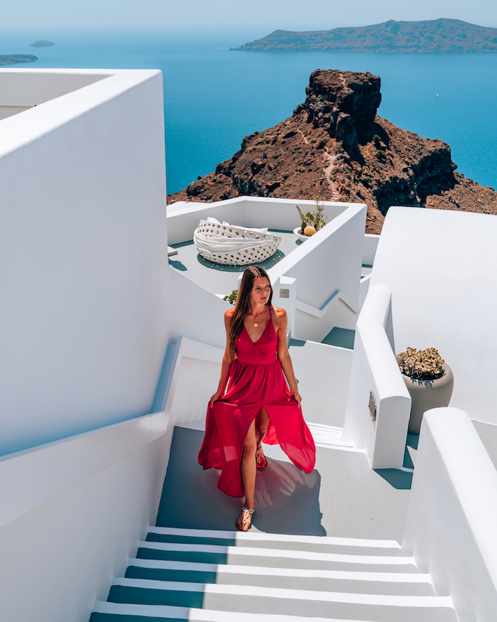 grace-hotel-santorini-entrance