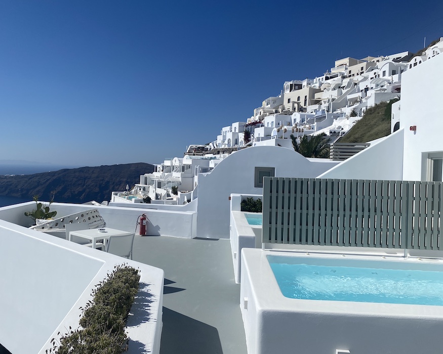 grace-hotel-santorini-view-2