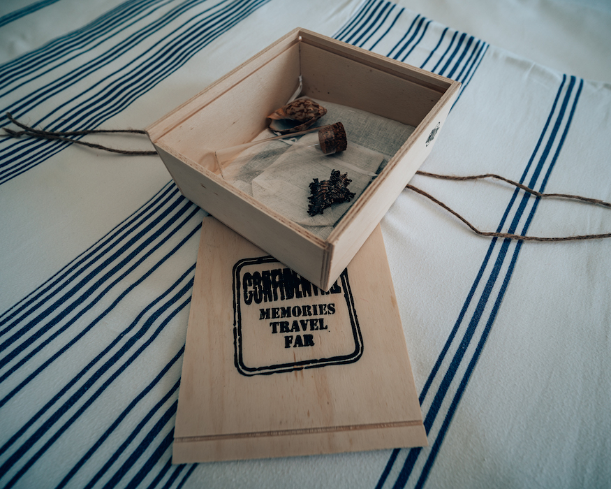 grace-hotel-santorini-welcome-present