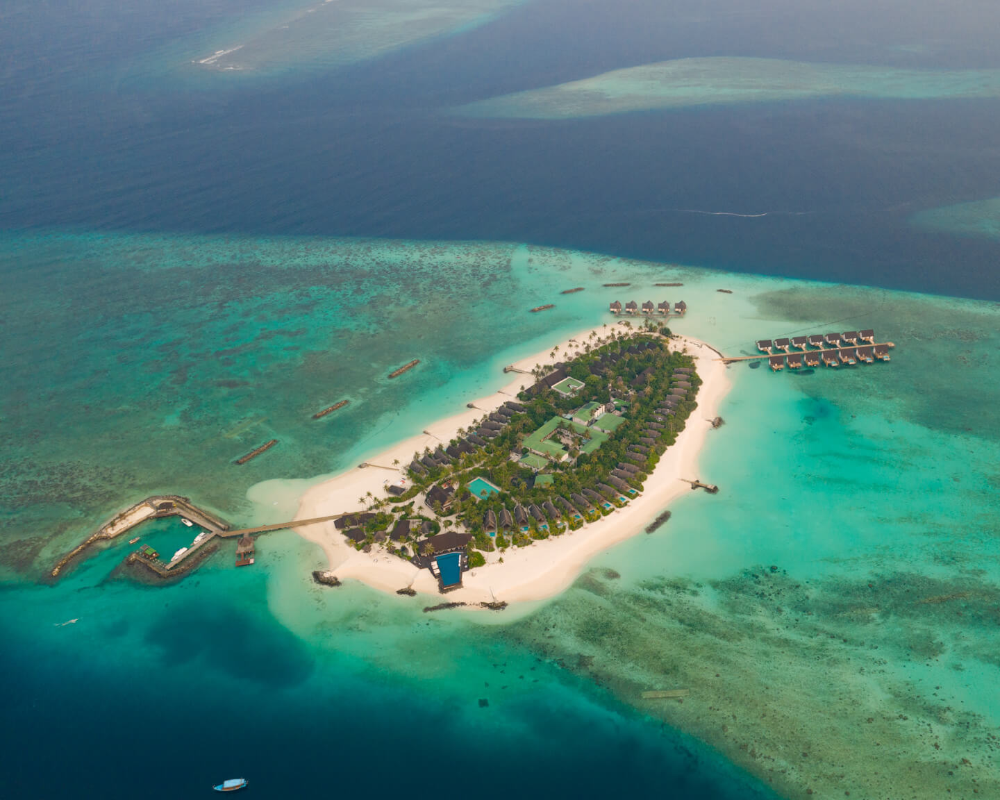 drone-shot-fushifaru-maldives