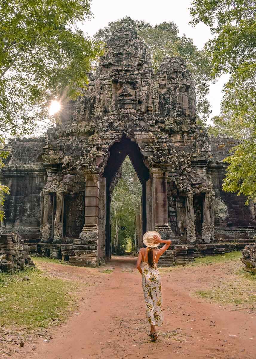 east gate photo spot Angkor Wat