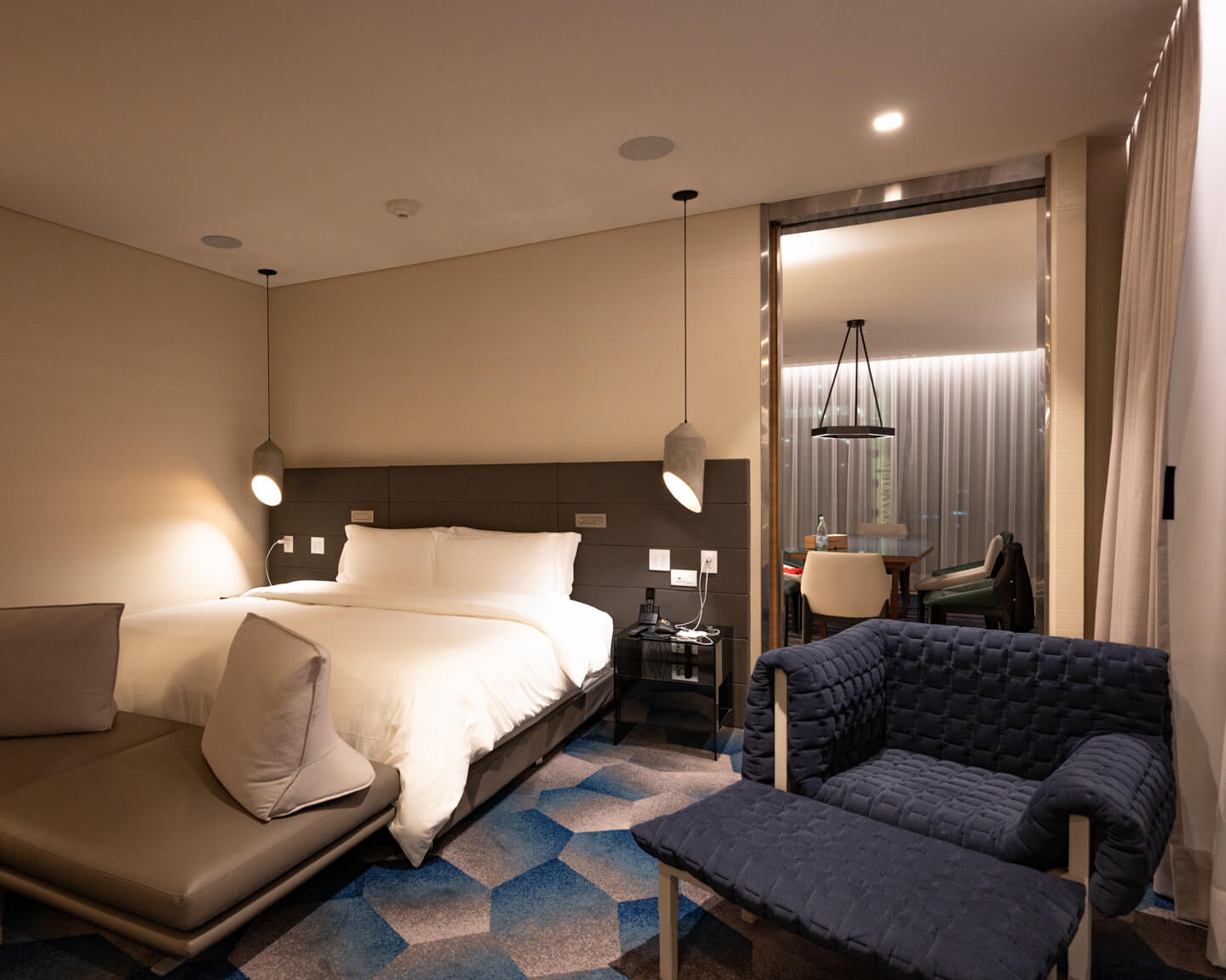 opera suite bedroom